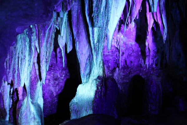 Crystal Curtain: Cave of the Mounds Electric Light
